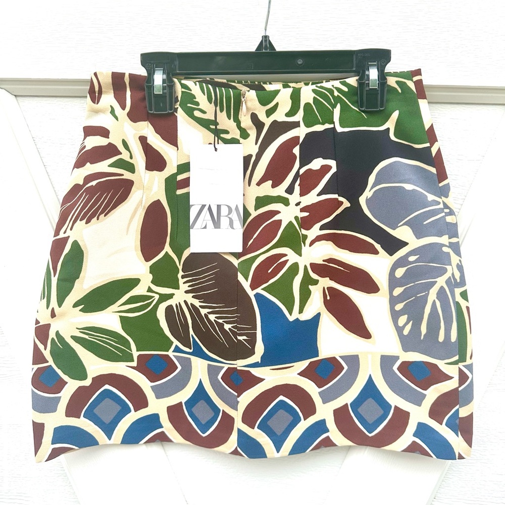 Zara Multicolor Leaf-Print Mini Skirt - Cream, Green, Brown, Blue
